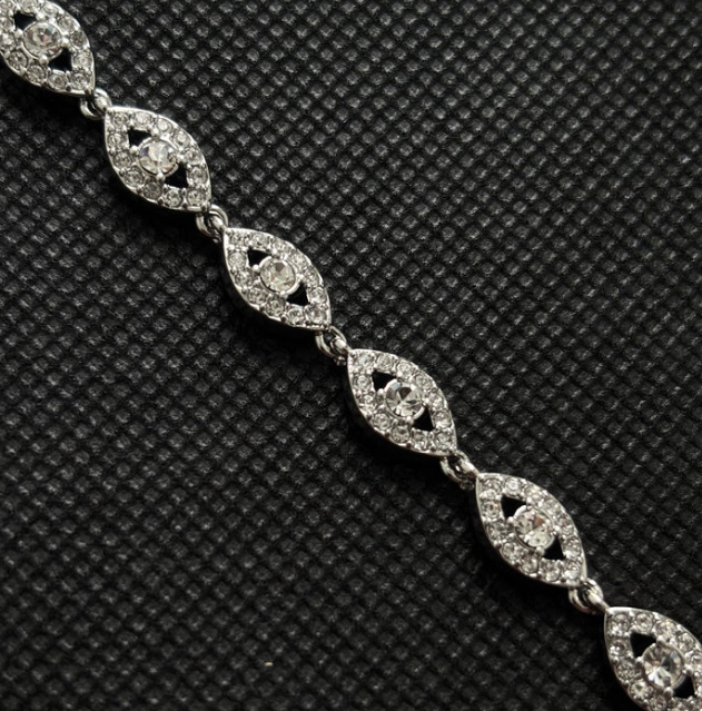 PURE ANGEL EYES BRACELET | SILVER