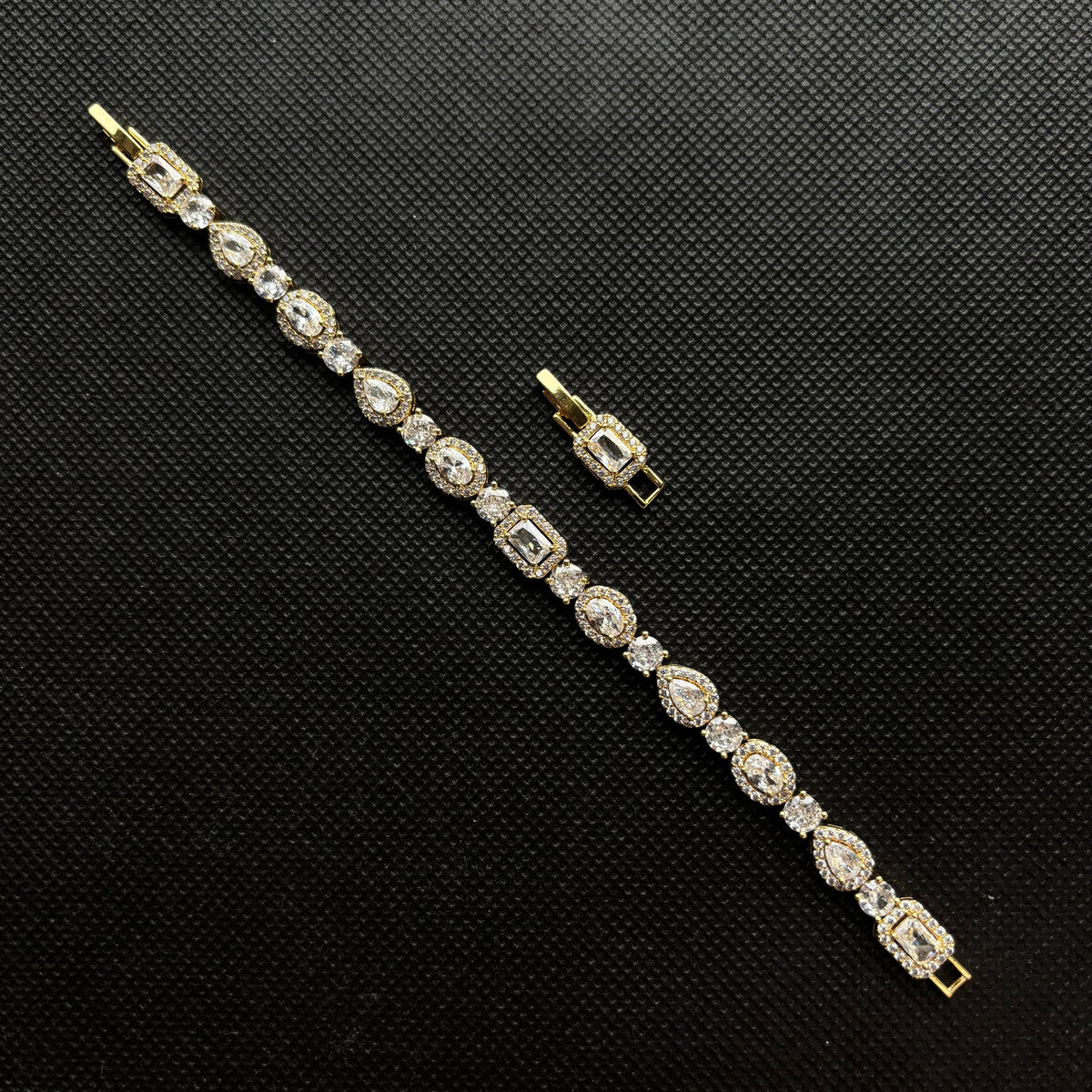 PRISM CUBE BRACELET | GOLD