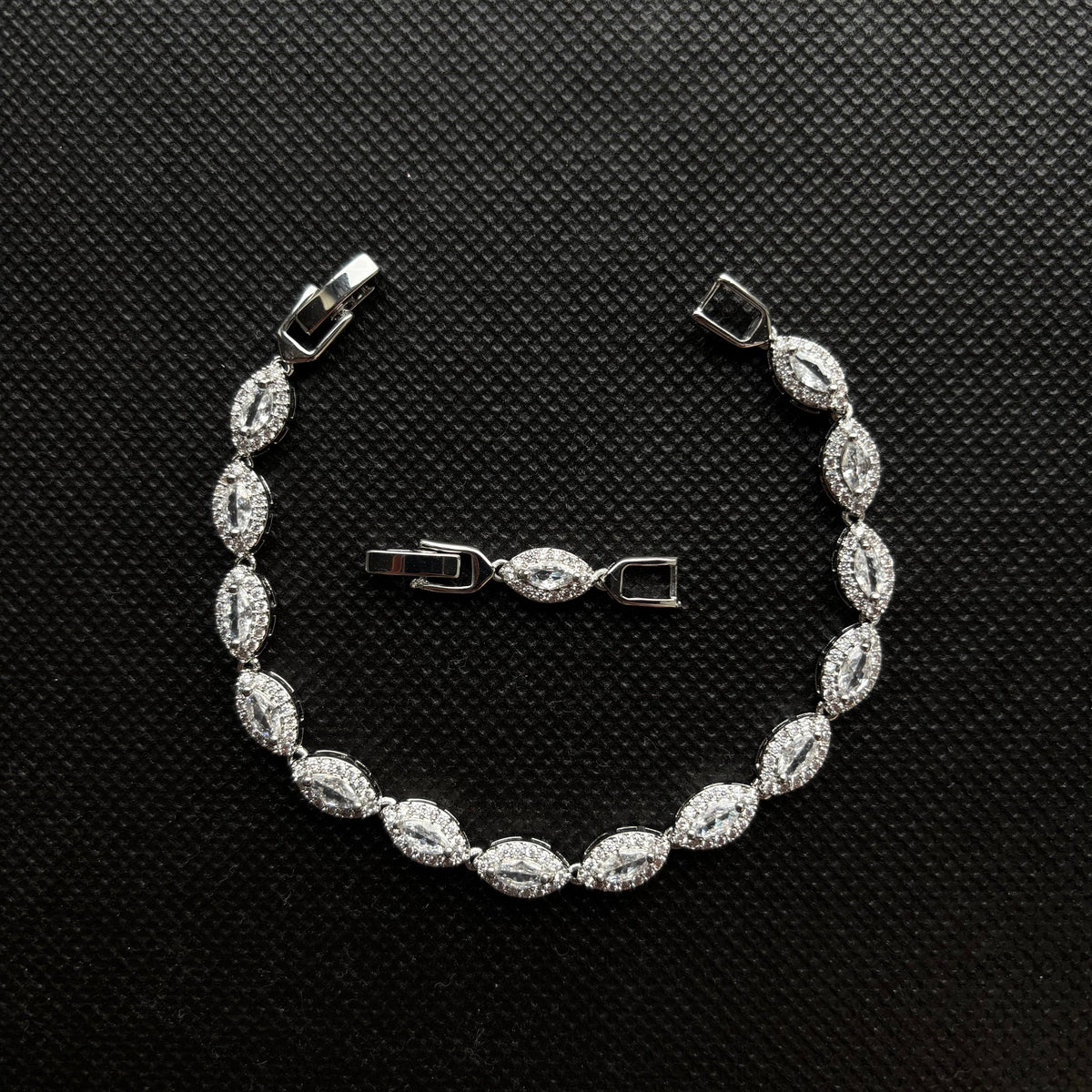 Celestial Eye Crystal Bracelet (Silver)