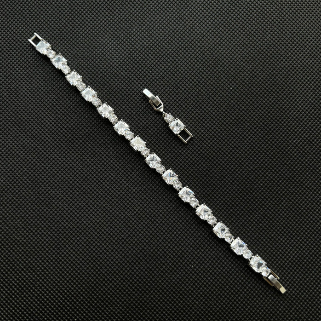 LUXE SQUARE BRACELET | SILVER