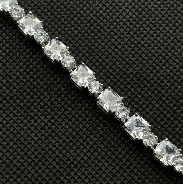LUXE SQUARE BRACELET | SILVER