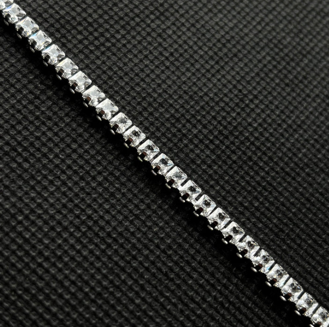 PETITE SQUARE BRACELET | SILVER